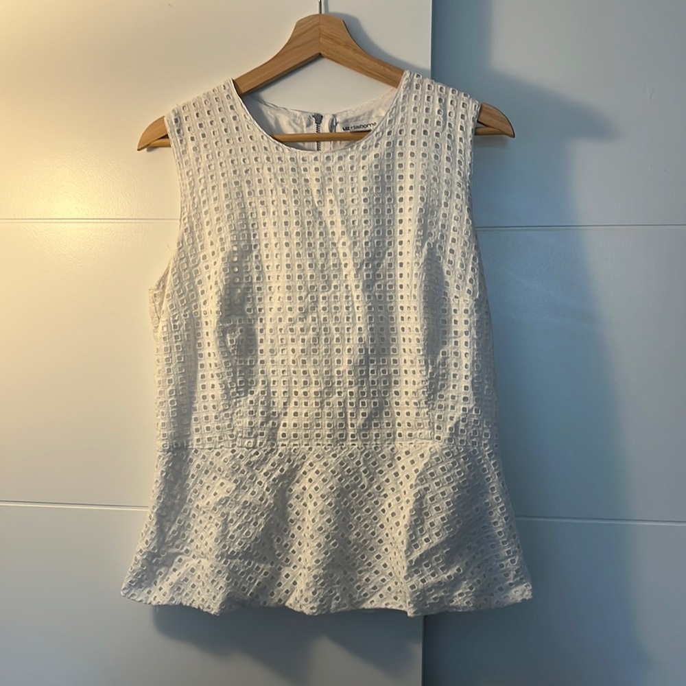 Liz Claiborne White Cotton .